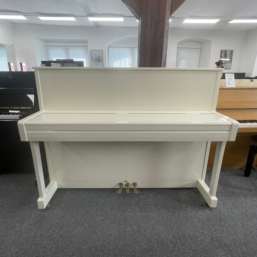 BECHSTEIN - Zimmermann Klavier Z.2 weiß poliert Occasion Bj. 2006 sehr guter Zustand + Klavierbank (gebraucht) - Musik-Ebert Gmbh