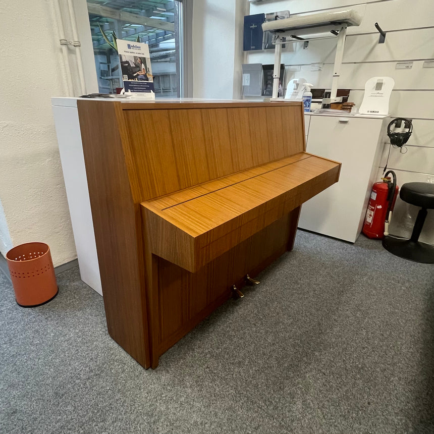 SAUTER Klavier 108 Occasion Nussbaum Bj. 1972, sehr guter Zustand mit Renner Mechanik (gebraucht) - Musik-Ebert Gmbh