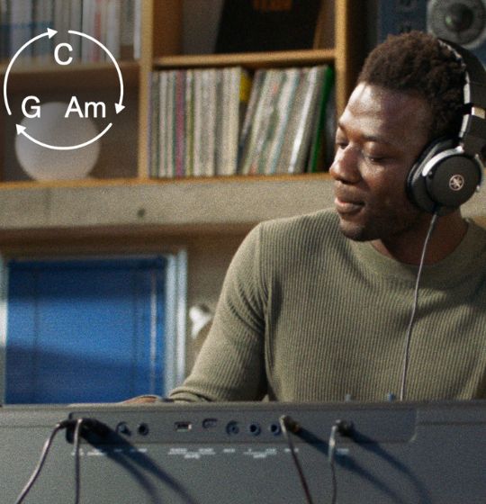 Yamaha Keyboard PSR - E 483 - Musik-Ebert Gmbh