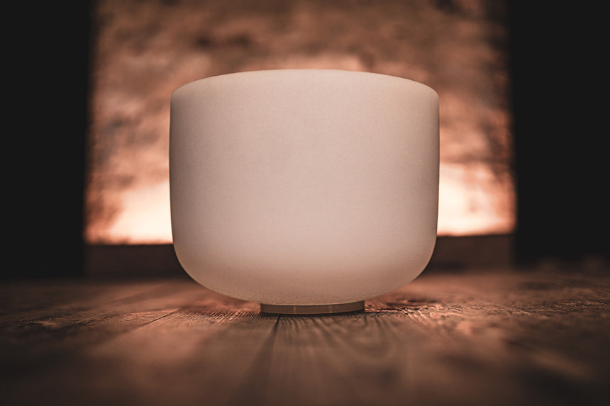 MEINL Sonic Energy CSB10E, blanc dépoli – sous un éclairage chaleureux