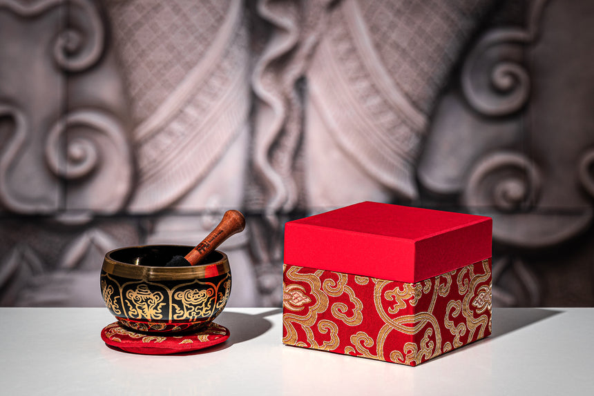 Meinl Sonic Energy SB-OR-300-R decorated brass singing bowl with red cushion and box – bowl with red gift box