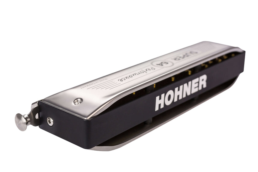 Hohner New Super 64 in C, Edelstahldeckel und schwarzer Kanzellenkörper – schräge Rückansicht