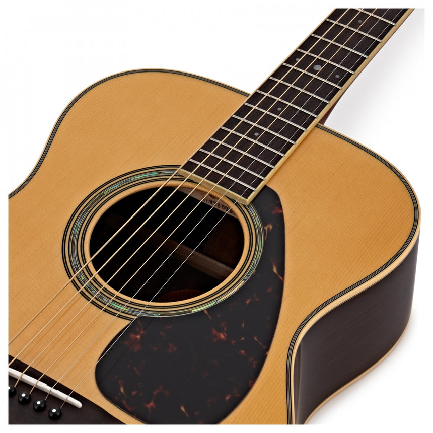 Yamaha LS6 ARE acoustic guitar, solid spruce, with pickup