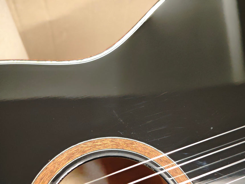 ORTEGA Family Series 4/4 48mm Konzertgitarre - schwarz + Tasche (B-Ware)