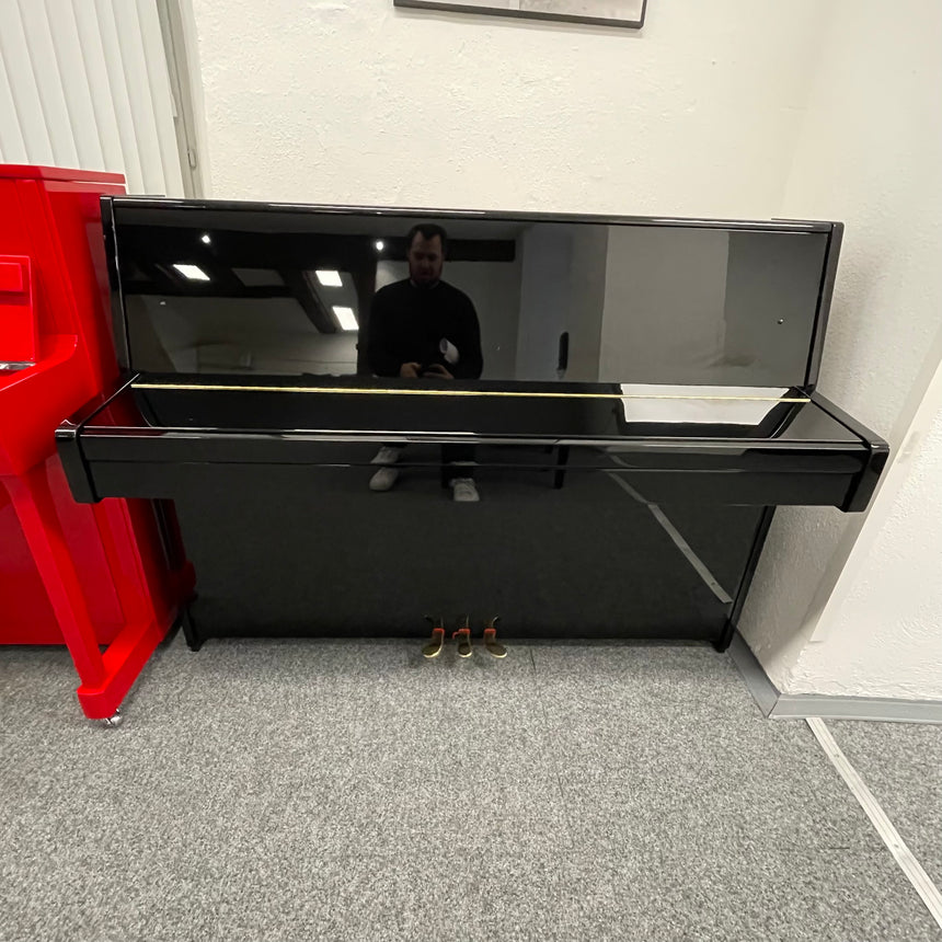Kawai K-15E Klavier Baujahr 2006 schwarz poliert (gebraucht) - Musik-Ebert Gmbh
