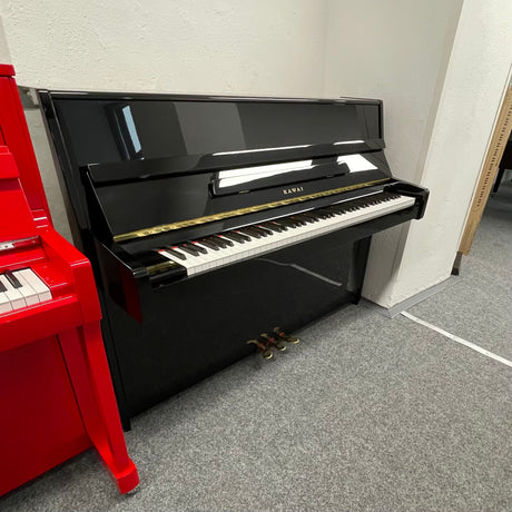 Kawai K-15E Klavier Baujahr 2006 schwarz poliert (gebraucht) - Musik-Ebert Gmbh