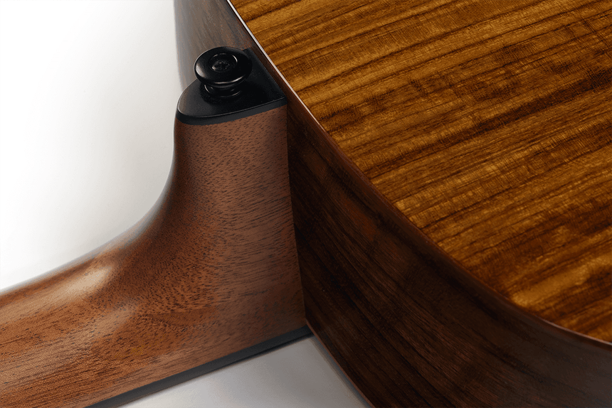 LÂG Westerngitarre Tramontane - GLA T318ACE, Auditorium, Engelmannfichte massiv - Musik-Ebert Gmbh