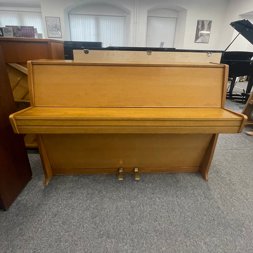 GROTRIAN-STEINWEG Klavier Mod. 100 Occasion Nussbaum hell Bj. 1960 (gebraucht) - Musik-Ebert Gmbh