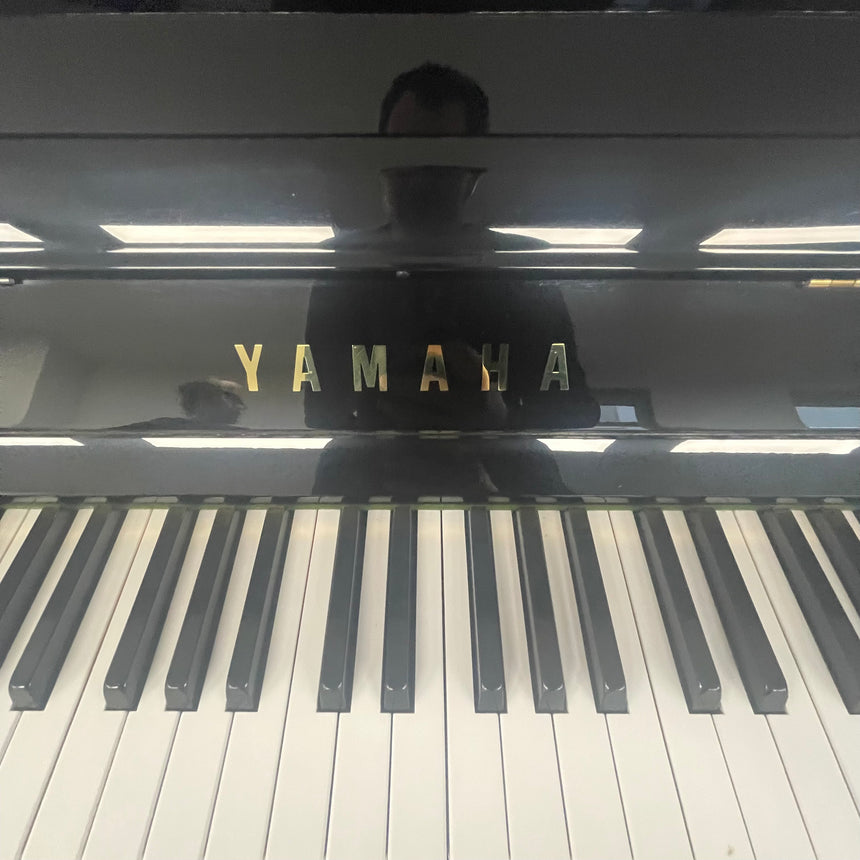 Yamaha Klavier U3 schwarz poliert Bj. 1989 sehr guter Zustand (gebraucht) - Musik-Ebert Gmbh