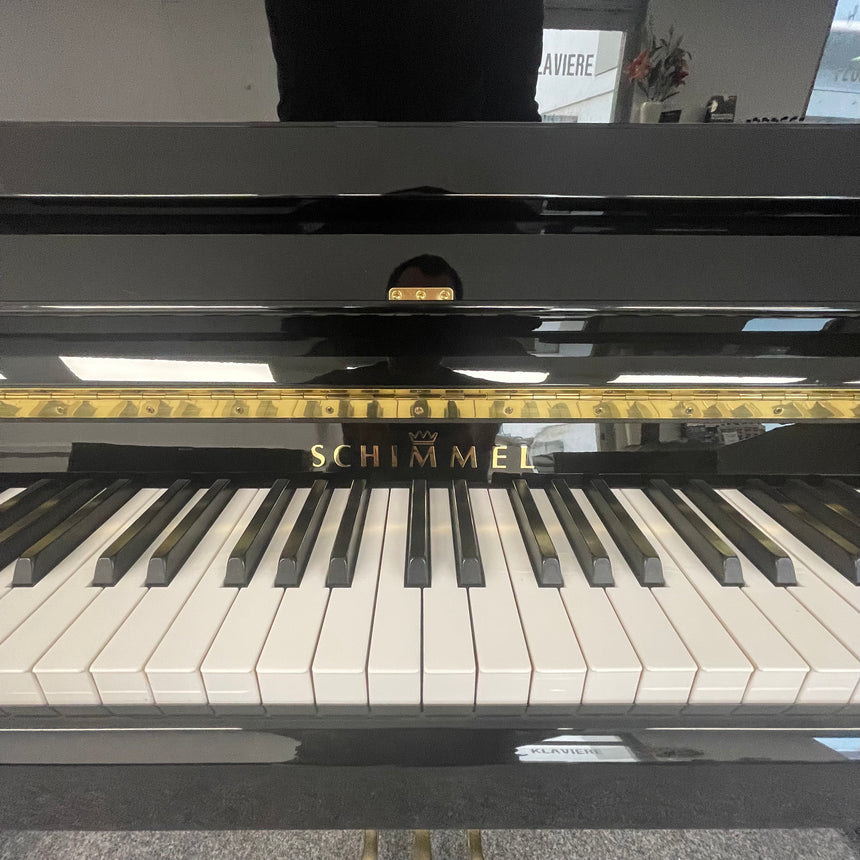 W. SCHIMMEL Klavier Classic 121 Tradition SILENT / TwinTone Occasion Schwarz poliert, Bj. 2009 Bestzustand (gebraucht) - Musik-Ebert Gmbh