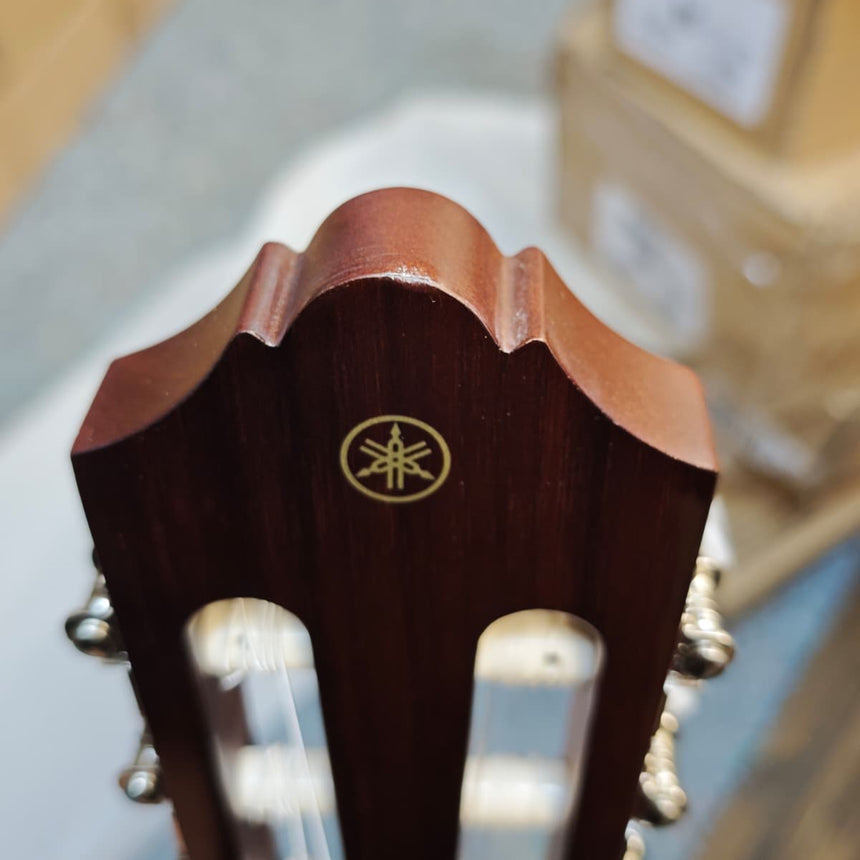 Yamaha CG142S (B-Ware) - Musik-Ebert Gmbh