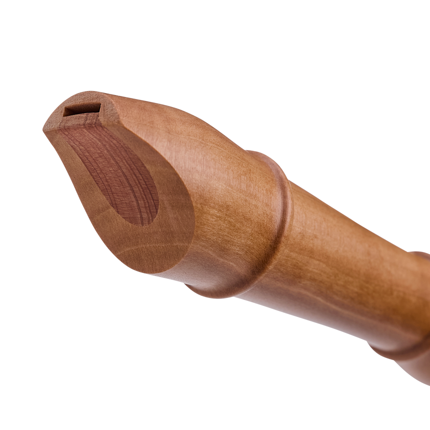 Flûte à bec soprano Moeck Rondo 2202 en poirier naturel – détail du bec et de la fenêtre