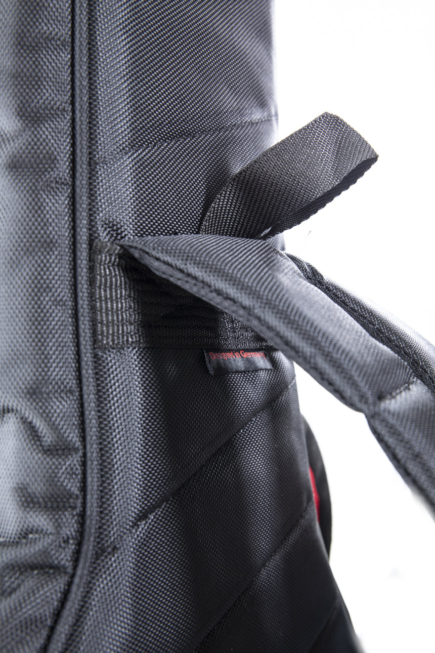 GEWA Cross 30 4/4 classical guitar gig bag 215.505, black – shoulder-strap detail