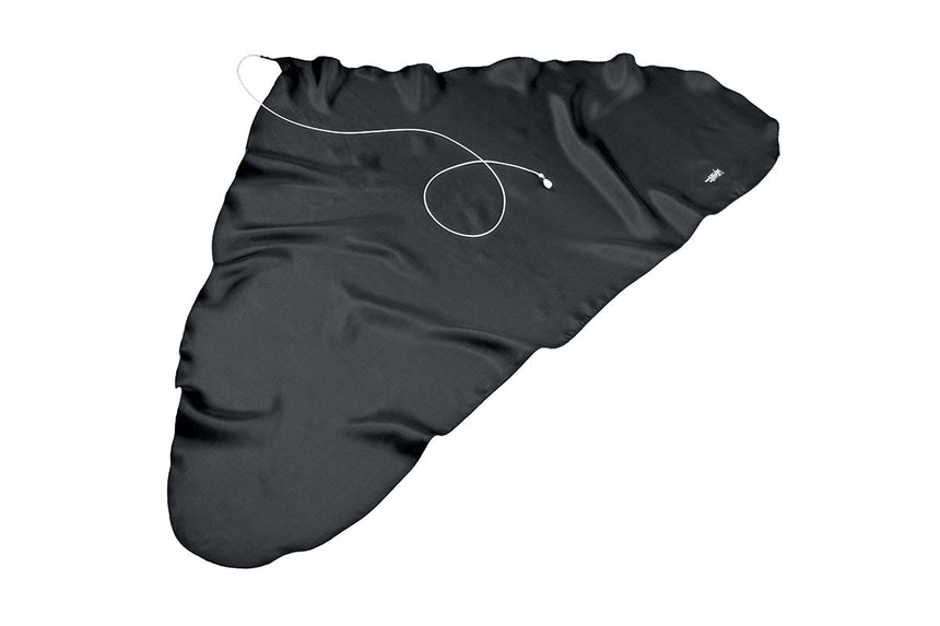 Hodge silk alto saxophone swab, black – laid out with pull cord