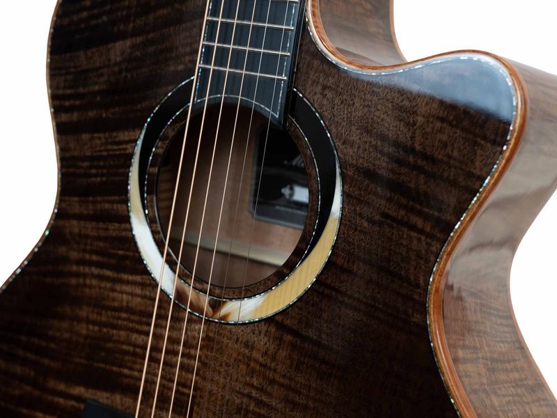 MERIDA Westerngitarre, Model Duke, GC cutaway EQ - Musik-Ebert Gmbh