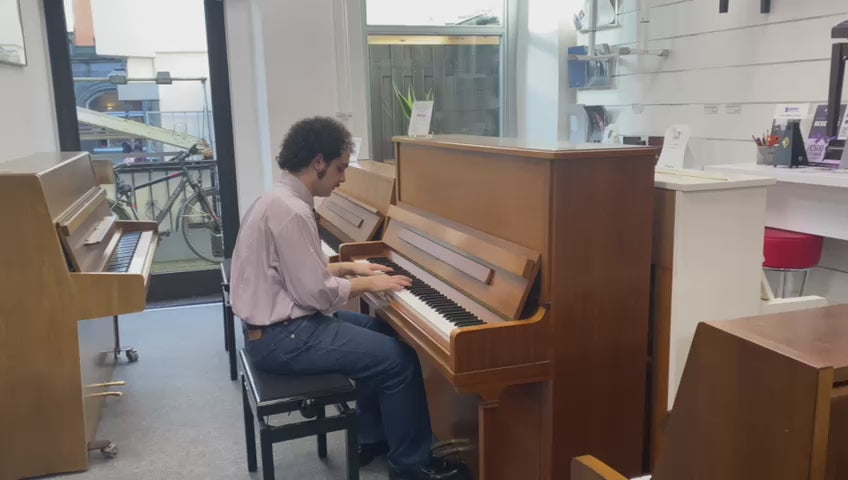 FEURICH Klavier F 128 Occasion Nussbaum Bj. 1995 sehr guter Zustand - Renner Mechanik (gebraucht)