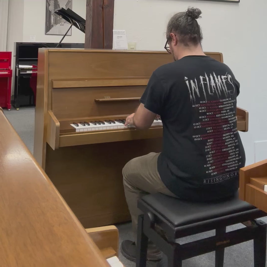 Schimmel - SABEL Klavier 120M Occasion Nussbaum Bj. 1975, mit Renner Mechanik (gebraucht)