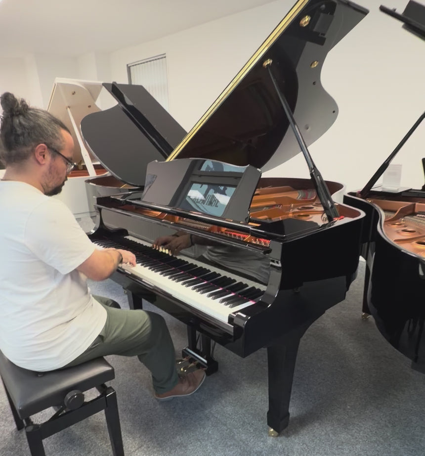 Yamaha C3 piano à queue d'occasion – noir poli, année 2011, fabriqué au Japon